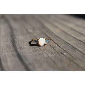 Montana sapphire engagement ring 14k yellow gold size 6